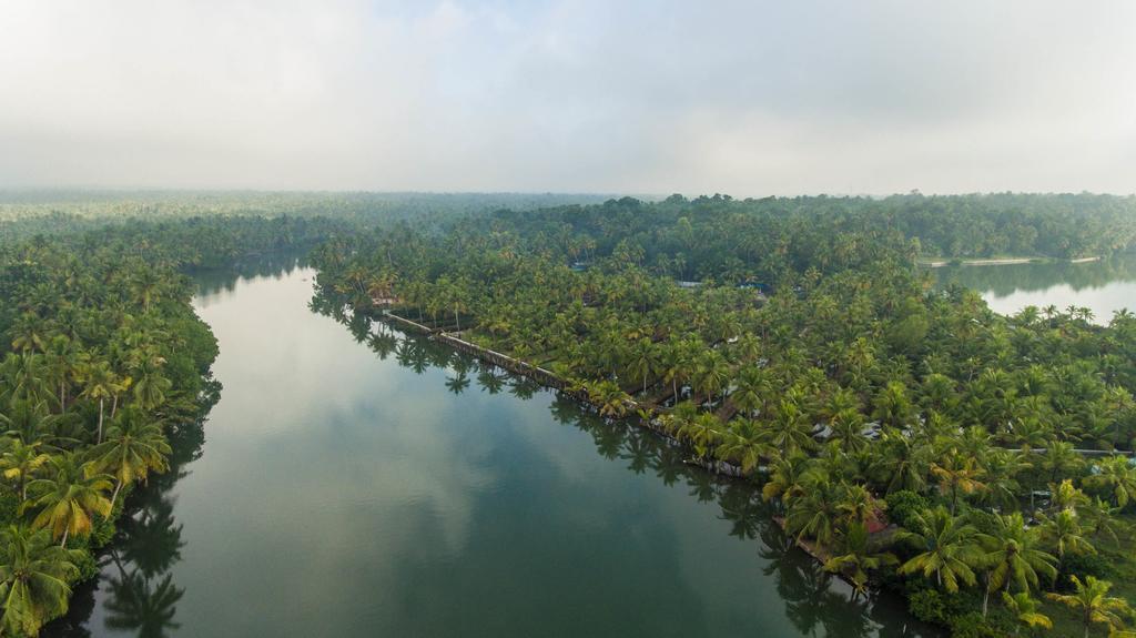 Vinis Farm - A Private Island Stay -Privacy Redefined !!! Mundrothuruth Extérieur photo